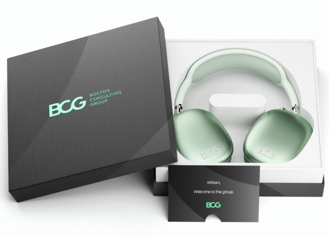 Apple AirPods Max Gift Set